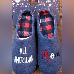 Women’s 5/6 ALL AMERICAN MOM Blue Slippers Family Slides Shoes